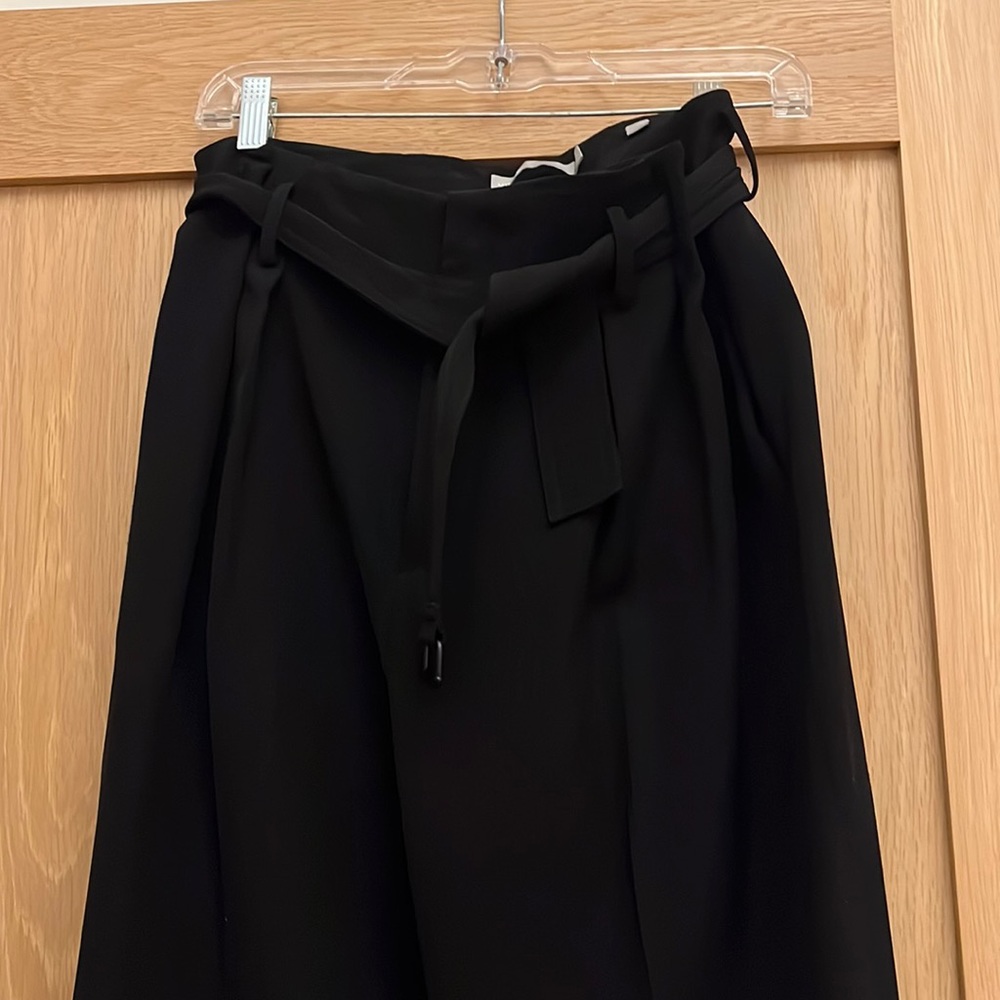 Cute, never worn high wasted black pants with belt